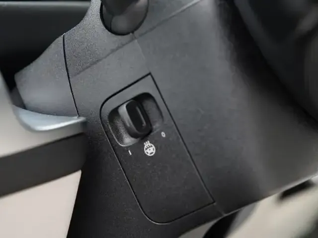 Mercedes-Benz EQB 350