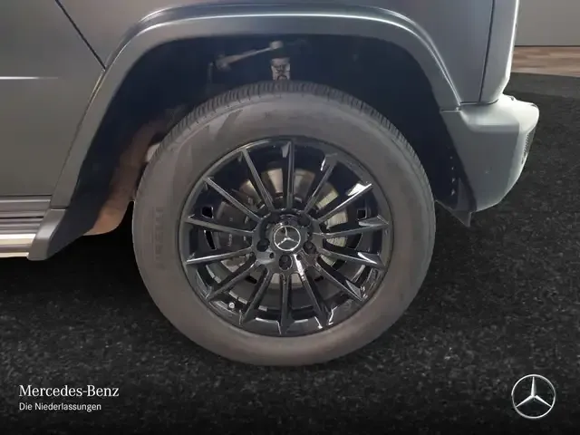 Mercedes-Benz G 400
