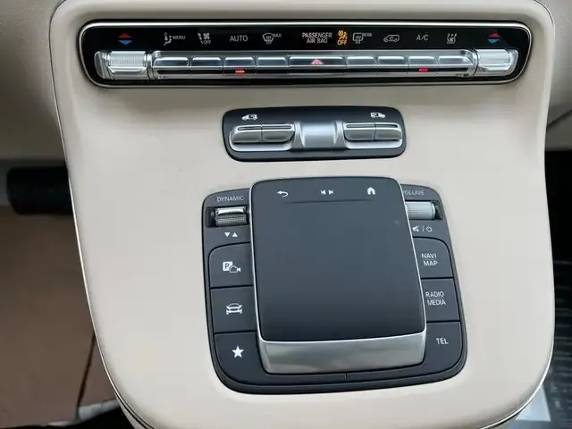 Mercedes-Benz EQV 300