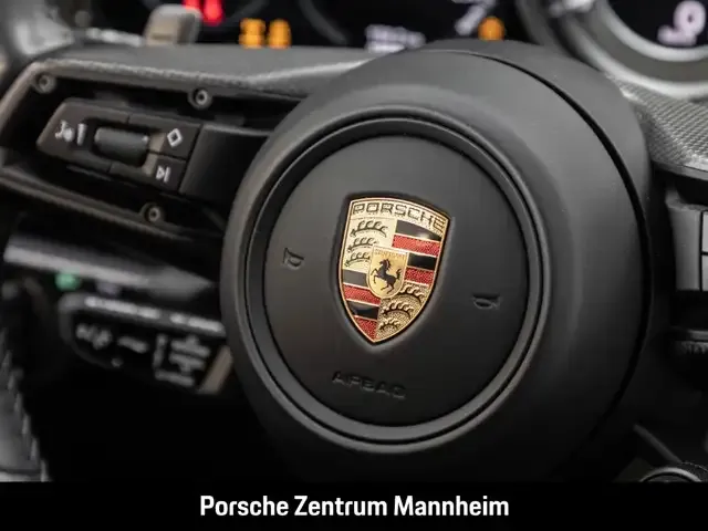 Porsche 992