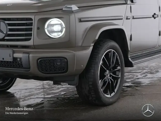 Mercedes-Benz G 500