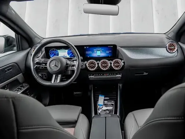 Mercedes-Benz EQA 350