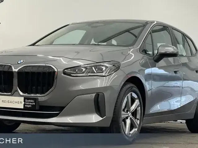 BMW 218