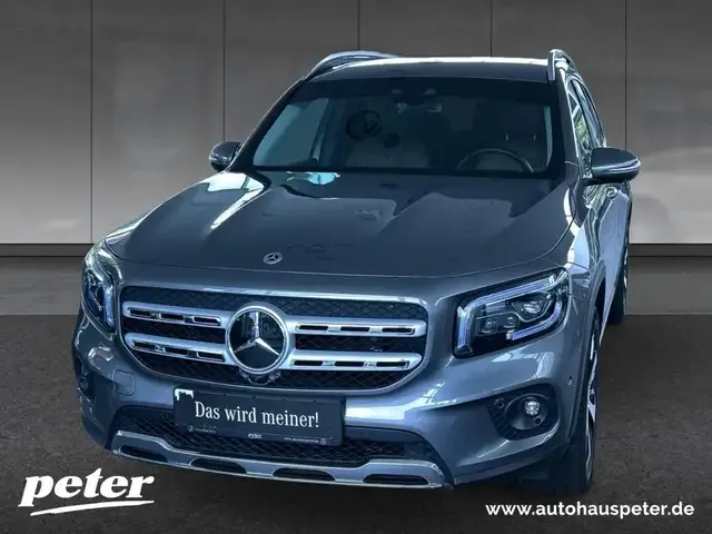 Mercedes-Benz GLB 220