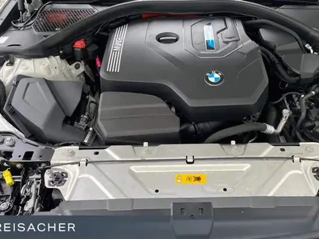 BMW 330