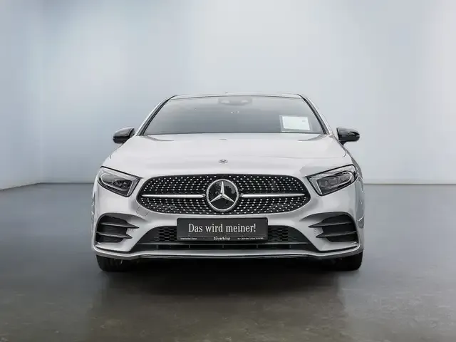 Mercedes-Benz A 220