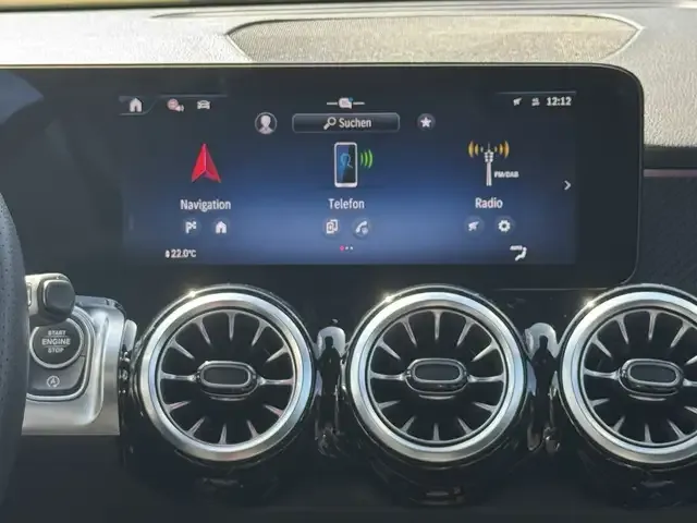 Mercedes-Benz GLB 200