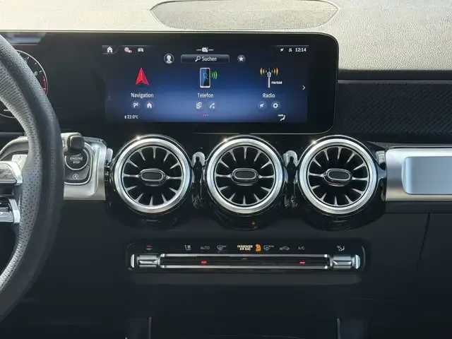 Mercedes-Benz GLB 200