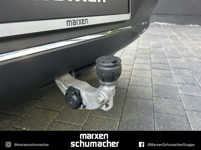 Mercedes-Benz EQC 400