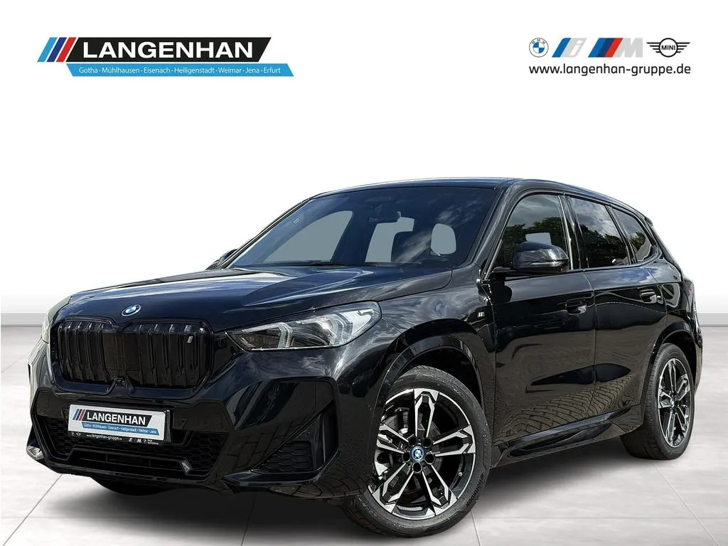 BMW iX1