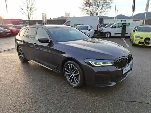 BMW 530