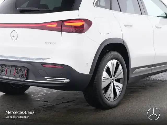 Mercedes-Benz EQA 300