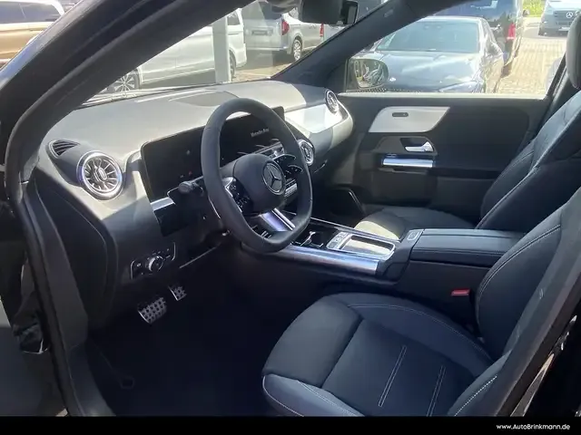 Mercedes-Benz GLA 180