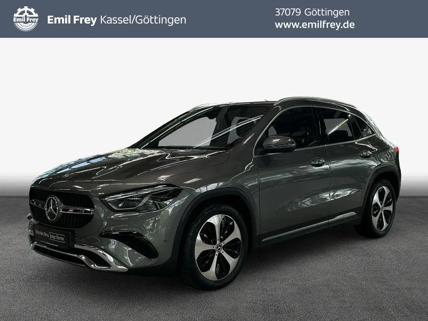 Mercedes-Benz GLA 220