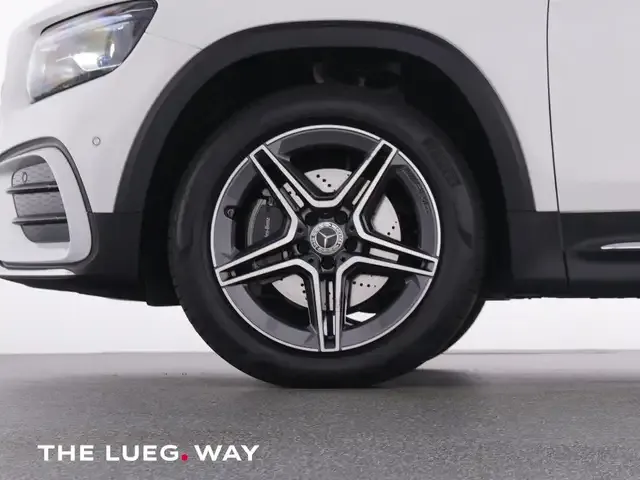 Mercedes-Benz GLB 180
