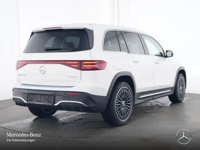 Mercedes-Benz EQB 300