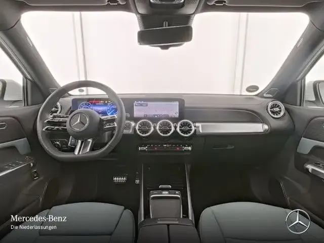 Mercedes-Benz EQB 300