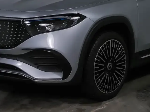 Mercedes-Benz EQB 300