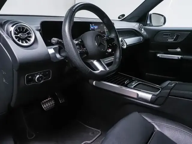 Mercedes-Benz EQB 300