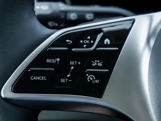 Mercedes-Benz V 220