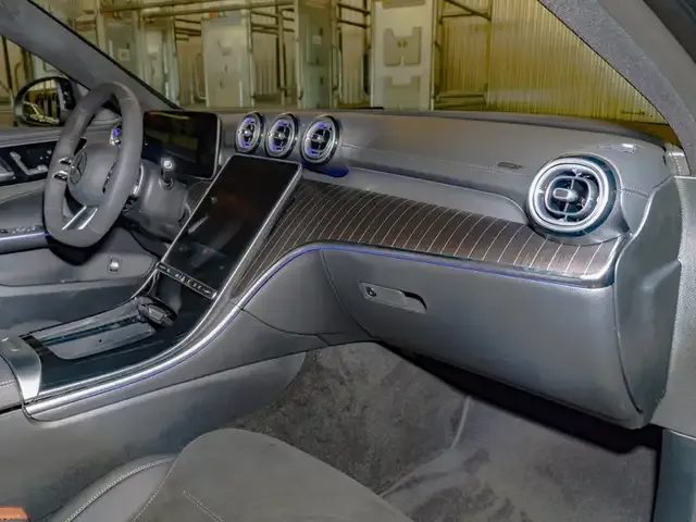 Mercedes-Benz C 220