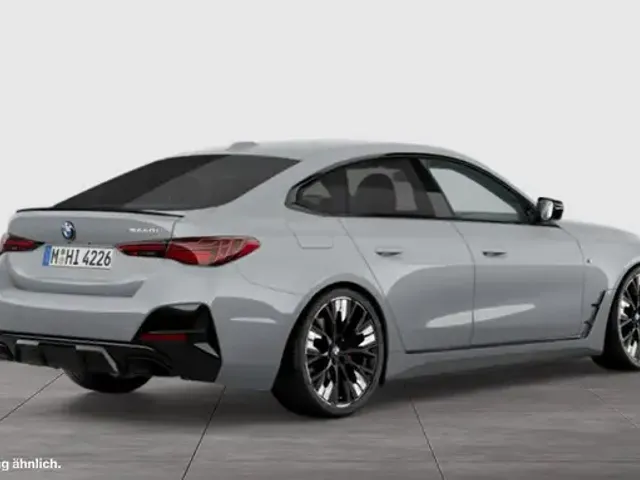 BMW 440