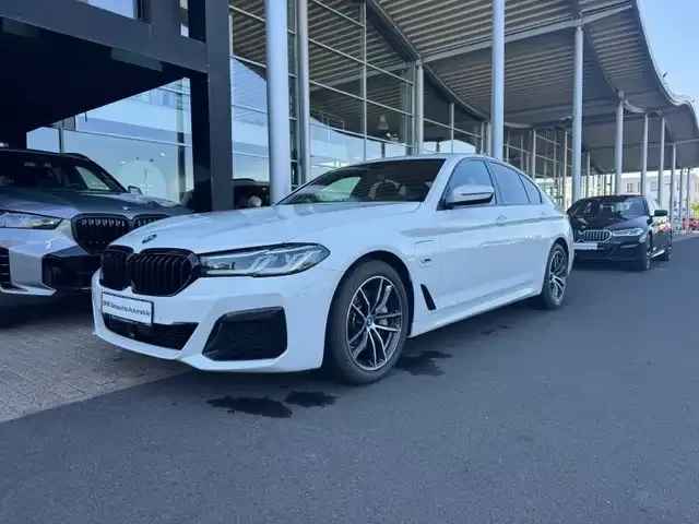BMW 545