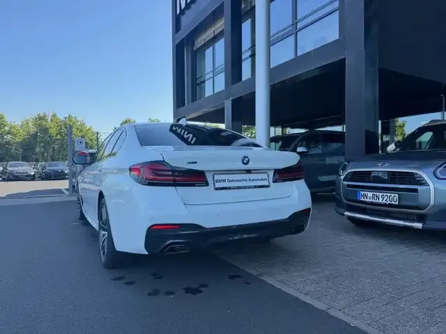 BMW 545