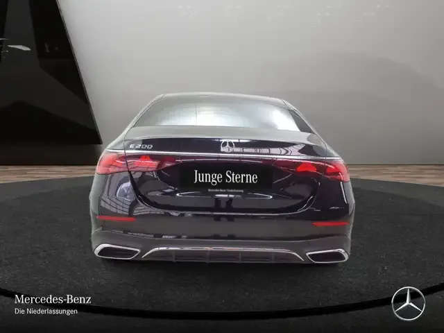 Mercedes-Benz E 200