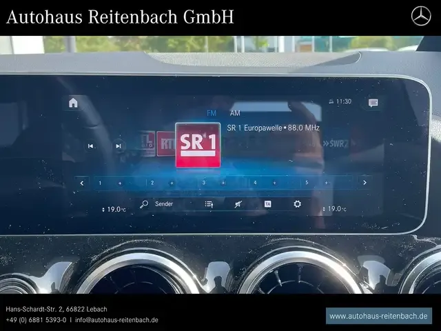 Mercedes-Benz B 200