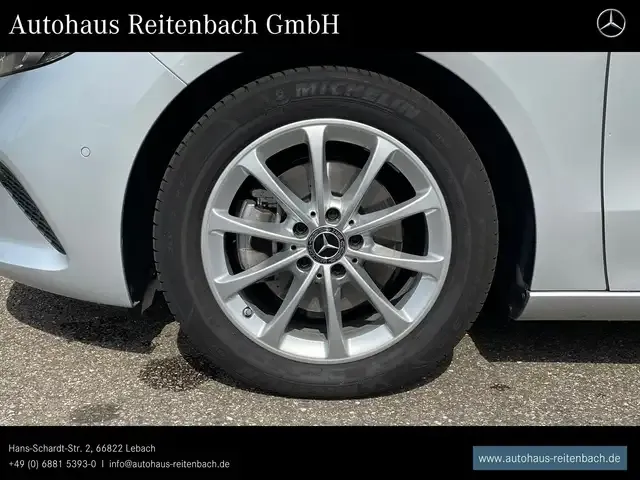Mercedes-Benz B 200