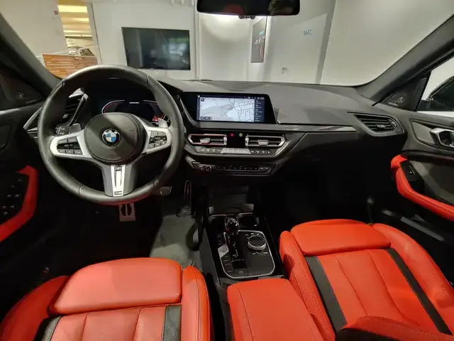 BMW 235
