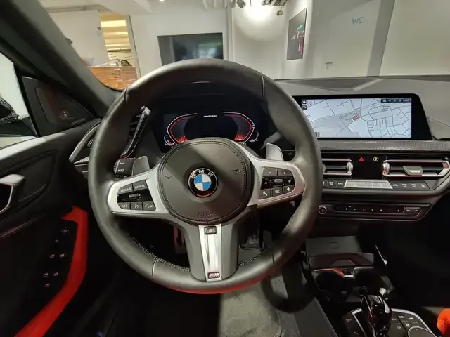 BMW 235