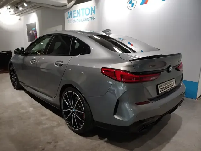 BMW 235