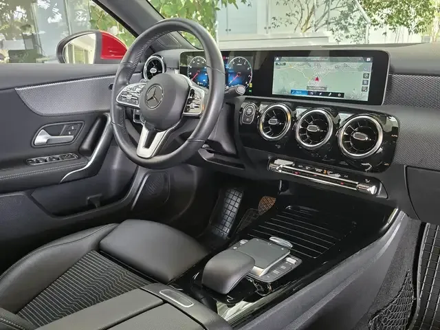 Mercedes-Benz A 200