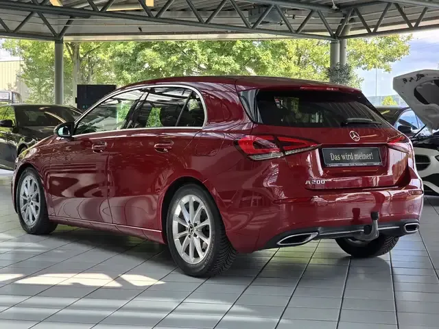 Mercedes-Benz A 200