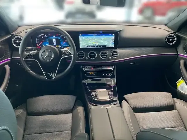 Mercedes-Benz E 220