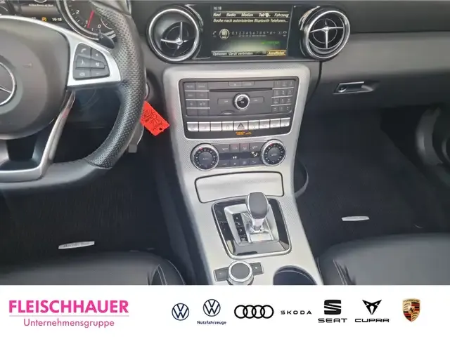 Mercedes-Benz SLC 180