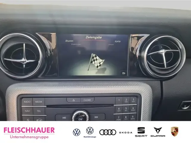 Mercedes-Benz SLC 180
