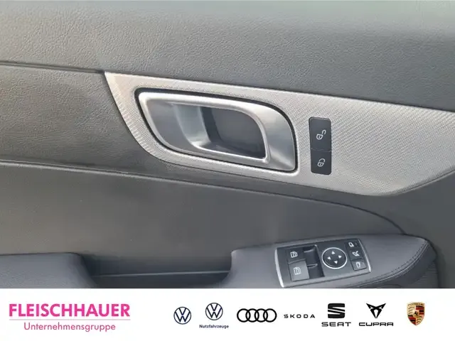 Mercedes-Benz SLC 180