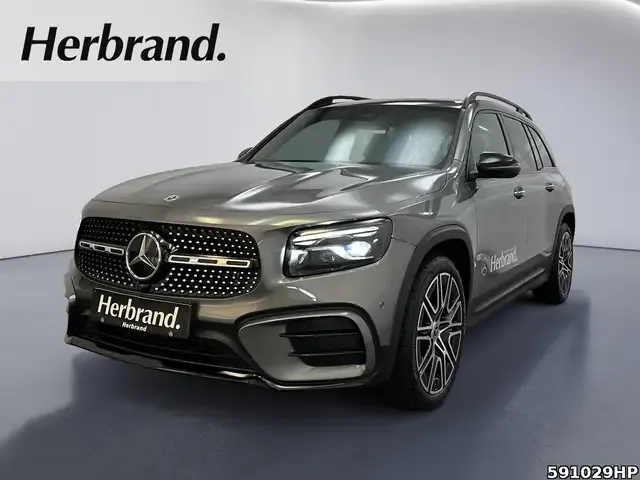 Mercedes-Benz GLB 220