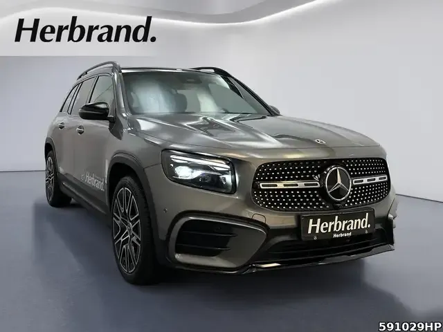 Mercedes-Benz GLB 220