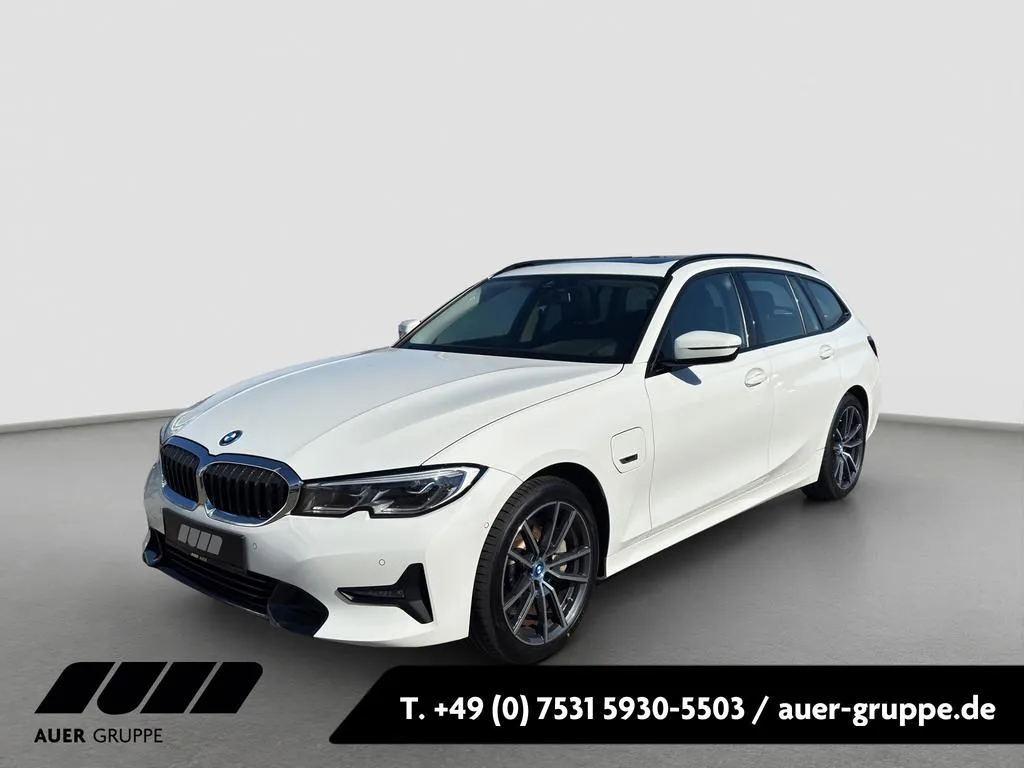 BMW 330