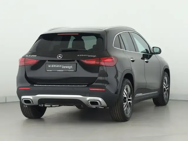 Mercedes-Benz GLA 200