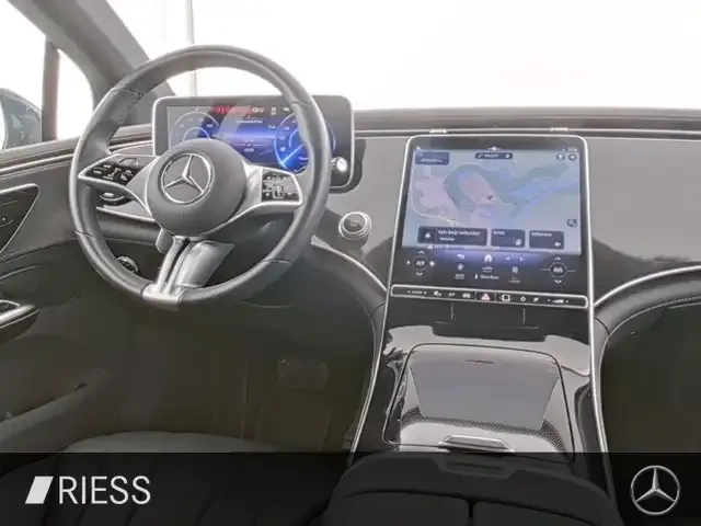 Mercedes-Benz EQE 300