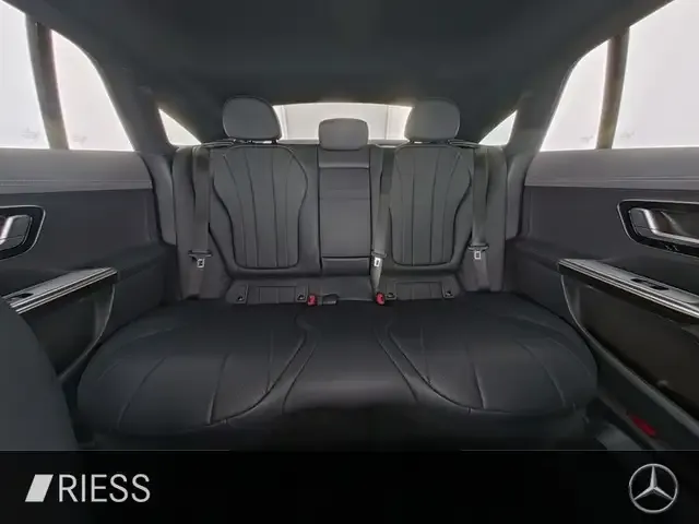 Mercedes-Benz EQE 300