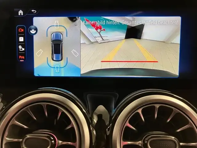 Mercedes-Benz EQB 300