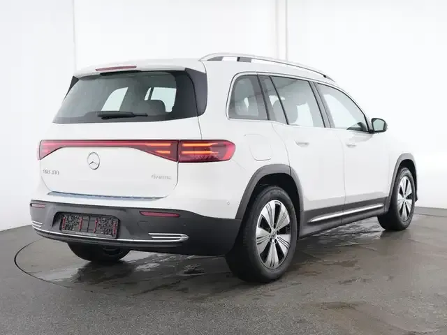 Mercedes-Benz EQB 300