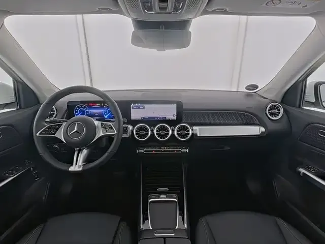 Mercedes-Benz EQB 300