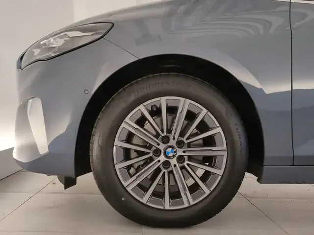 BMW 216